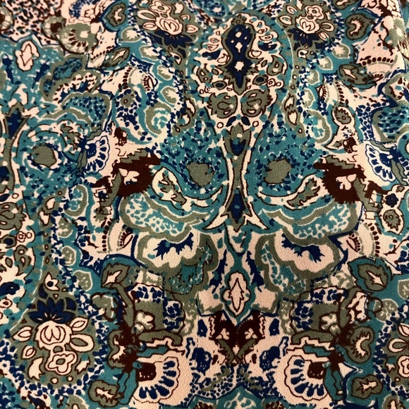 Patterned Blue Blouse - Picture 3 of 3